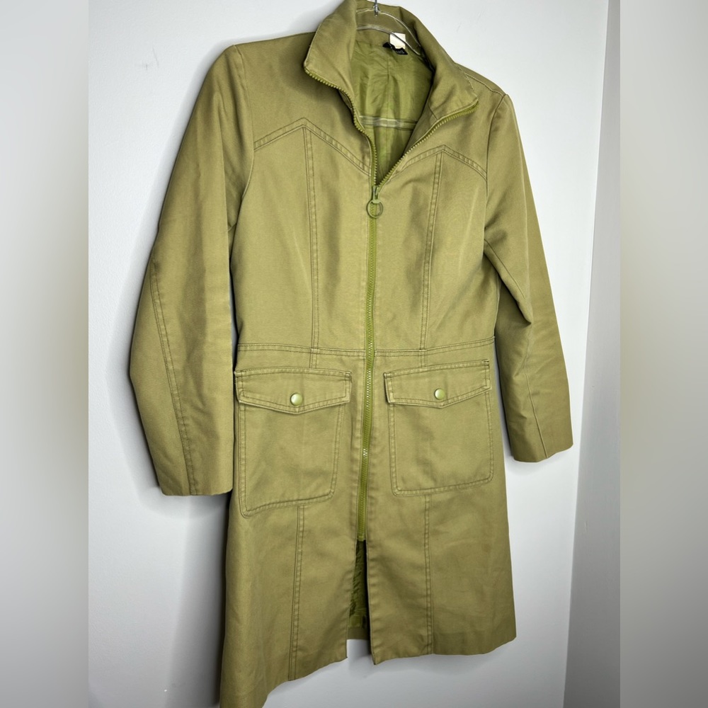 DIVIDED by H&M. OLIVE GREEN LONG COAT. ZIP FRONT. POCKETS. SIZE 36/US 6. - Picture 2 of 8